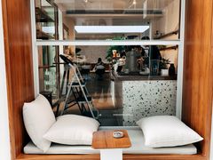 -Line 咖啡(石厦花园店)