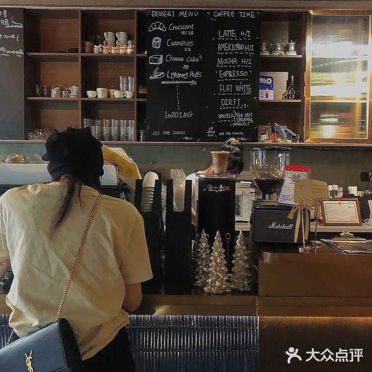 东莞探店| 复古蓝调🔵美式电影风咖啡馆