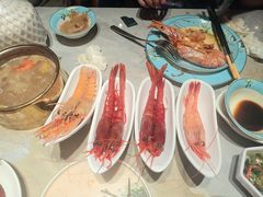 -雍容荟帝王蟹活龙虾展台自助(IFS黑金店)