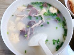 经典鸭血粉丝汤-胡记锅贴·沪上游子老鸭粉丝汤(太原路店)