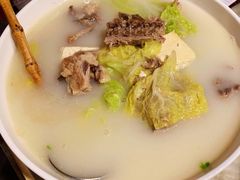 自熬鸭汤-京华烟云·北京烤鸭(领展购物广场·中关村店)