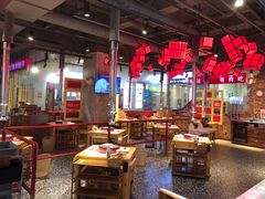 大堂-么肆烤肉·中式自助·烤肉大排档(街道口季佳PAI店)