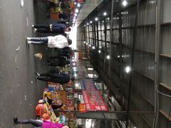 -上海龙吴水胜海发市场