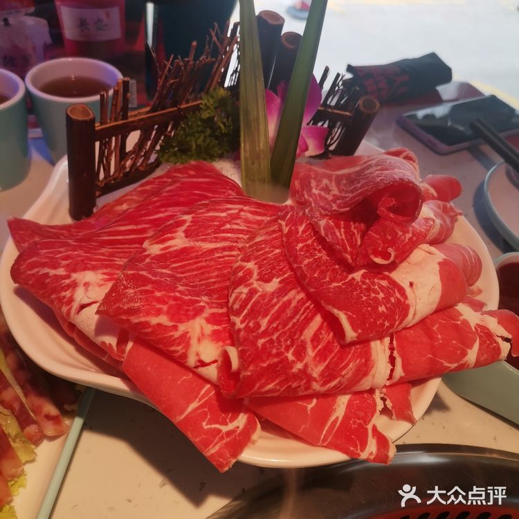 西安城墙根下🏰正宗的成都老火锅🔥，舌尖上的川渝美食！