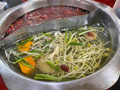 -储奇门鳝鱼火锅(总店)