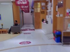-雅悦齿科(顾村公园店)