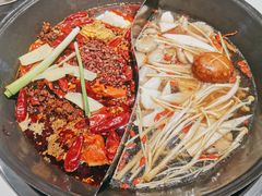 -贰回巷火锅馆(钟楼店)