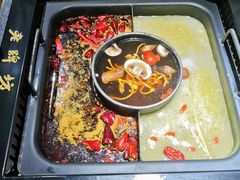 -老牌坊云南鱼豆花火锅(哈西万达店)