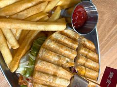 -Catch Bagel(芳草地店)