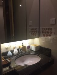-ROYEA茹彦祛痘·问题肌肤修护中心