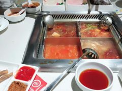 -海底捞火锅鲜切牛肉主题店(长寿路店)