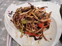 -小厨子私房菜·云南美食店
