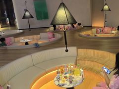 -涨巢·潮玩水疗局