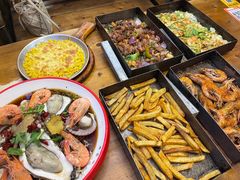 -老东镇啤酒屋海鲜加工·蒸汽海鲜·海鲜烧烤(台东店)