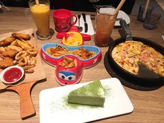 -必胜客(欧亚卖场店)