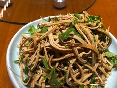 -大胡同天津菜·海肠捞饭·津门皮皮虾锅贴一绝(西姜井店)