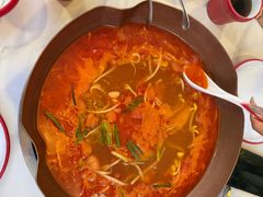 -毛辣果·贵州红酸汤牛肉火锅(西单店)