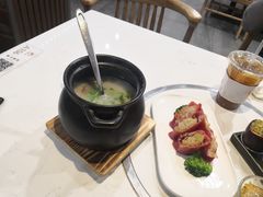 -乜都得港式茶楼(天贵路店)