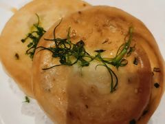 传统葱油饼-万龙洲海鲜(大兴绿地缤纷城店)