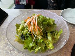 韩国色拉-炼火烤肉店