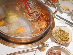 -牛人日志·鲜牛肉骨汤火锅(万科里瑧店)