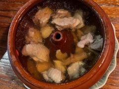 松茸汽锅鸡-中8楼风尚云南菜(颐堤港店)