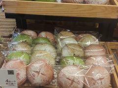 -顶东面包花园·生日蛋糕(世博店)