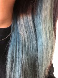 -天下皇剪新潇洒美容美发