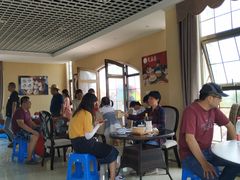 等位区-笑来喜馄饨小笼工坊店(湖滨街店)