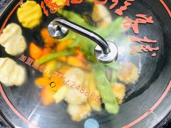 -缘福乡村铁锅炖民宿(八达岭店)