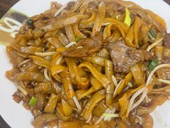 炒牛河-美食店(华贵路店)