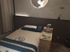 -耳域躺式采耳SPA馆(融创茂店)