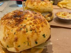 -必胜客(WOW中心城店)