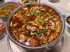 -牟记江湖重庆地标特色菜鱼蛋海鲜羊蝎子(巴南区黑金冠十多年好店)