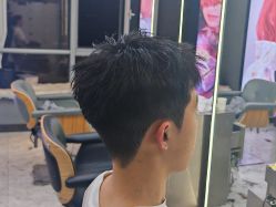 -藤野造型烫发染发