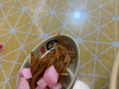 -苓记南京鸭血粉丝.皮肚面(县东巷店)