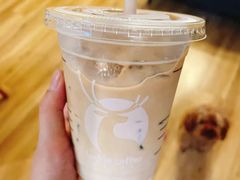 青森苹果丝绒拿铁-瑞幸咖啡(南航明珠商务酒店)
