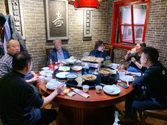 -东口码头·烧鸽子·鱼头泡饼·地方菜(金鹰悦城店)