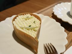 -VERIE BAKEHOUSE