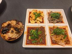 -艳阳天民俗村(公园路店)