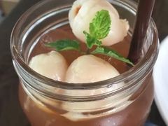 -ROAST coffee & eatery