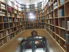 -新华书店(印象城店)