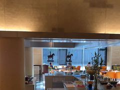 -东西风牛排馆周末烧烤自助(首都机场希尔顿店)