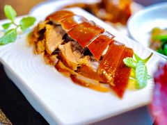 酥香嫩果木烤鸭-正德楼果木烤鸭·渔家菜(东港店)