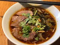 牛腱子泡椒酸辣粉-村外有星光小食铺(长嘉汇店)