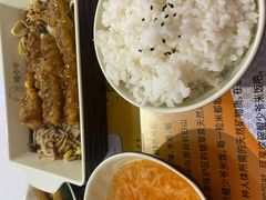 -鲲少爷烤鱼饭.螺蛳粉·清真(爱琴海店)