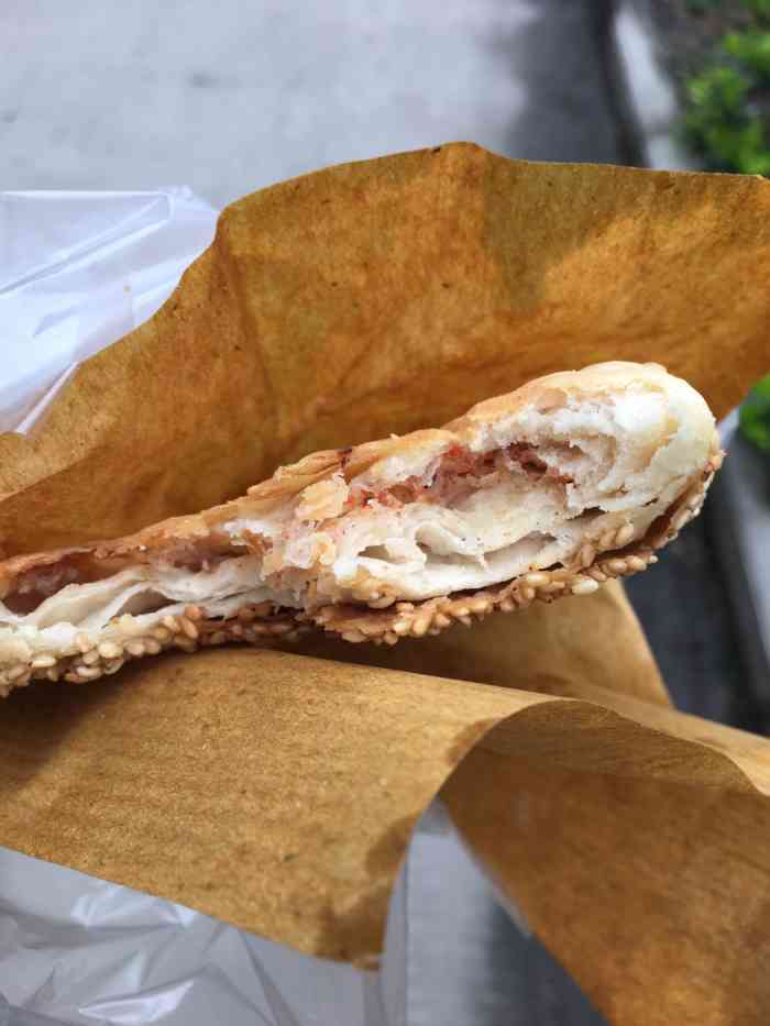 如东虾籽烧饼-"南通人喜欢吃烧饼. 不管是什么流派什么.