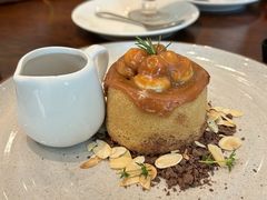 -Chom Cafe and Restaurant