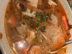 -大头虾越式风味餐厅(光明广场店)