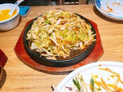 铁板圆白菜水晶粉-金豆角砂锅焖面(安贞店)